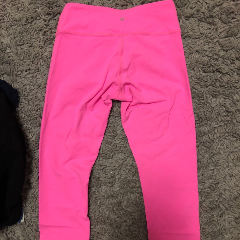 hot pink lululemon leggings
